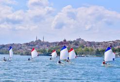 Haliç'te Optimist Türkiye Takım Şampiyonası başladı