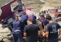 Freni patlayan vinç uçuruma yuvarlandı; 2 ağır yaralı