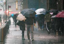 New York ve New Jersey'de sel nedeniyle olağanüstü hal ilan edildi