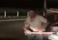 Ankara'da önünü kestikleri otomobilin sürücüsüne baltayla saldırdılar; o anlar kamerada