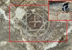Diyarbakır'da mezar kazısında mozaik, Davut yıldızı ve 6 satırlık dilekçe yazısı ortaya çıktı