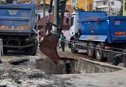 Yol çöktü, kamyon oluşan çukura düştü