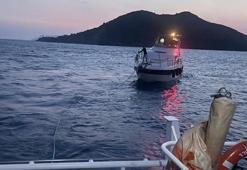 Fethiye açıklarında sürüklenen tekne kurtarıldı