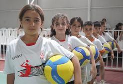 Şırnak’ta ‘Fabrika Voleybol’ projesiyle 3 yılda 1200 çocuk voleybolla buluştu