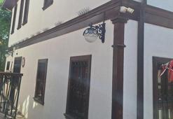 Sahte e-imza iddianamesi; 120 bin TL'ye ortaokul-lise diploması düzenlemişler