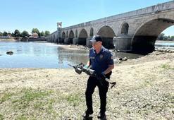 Meriç Nehri'nde sular çekildi, tarihi tüfek bulundu