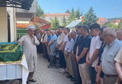 Evdeki yangında eşiyle birlikte ölen kadın toprağa verildi