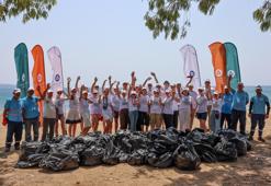 Akkuyu NGS çalışanları aileleriyle birlikte Büyükeceli Plajı’nı temizledi