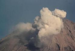 Endonezya'daki Semeru Yanardağı'nda patlama