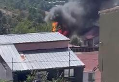 Ümraniye’de kömürlük alev alev yandı