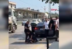 Yolda karşılaştığı eski kocasını 'ailemi dolandırdın' deyip darbetti