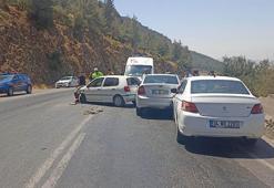 4 otomobil zincirleme kazaya karıştı: 9 yaralı