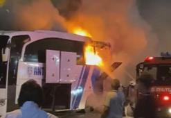 Ümraniye’de yolcu otobüsü alev alev yandı