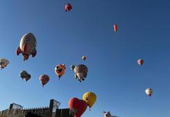 Kapadokya’da özel figürlü balonlar, gökyüzünü renklendirdi