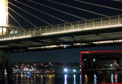 Beyoğlu'nda, köprüden denize düşen kişi için arama çalışmaları başlatıldı