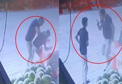 Bekçi, market çırağını darbetti; o anlar kamerada