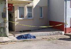 Evinin önünde ölü bulundu
