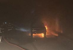 Kastamonu'da iki ayrı yangında otomobil ve forklift kullanılamaz hale geldi