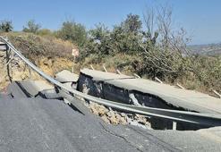 Kuşadası'nda çöken yol, istinat duvarı örüldükten sonra onarılacak