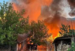 Mahallede, yangında 15 ev yandı