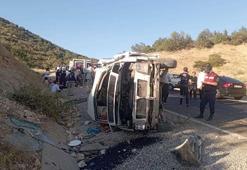 Adıyaman'da, tarım işçilerini taşıyan minibüs devrildi: 23 yaralı
