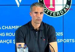 Robin van Persie: Fenerbahçe’ye başarılar diliyorum