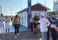 Amasra'ya kruvaziyer ile gelen 100 bininci turist, konfetiyle karşılandı