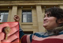 Arkeoloji öğrencisi, ilk kazısında tarihi keşif yaptı