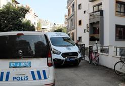 Emlakçıyı arayıp 'Arkadaşımı öldürdüm' dedi; eve giren polis cesetle karşılaştı
