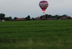 Hollanda'da sıcak hava balonu düştü: 1 ölü