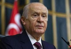Bahçeli'den, AK Parti'ye özel çiçek