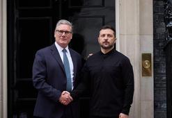 Starmer ve Zelenskiy, İngiltere'de bir araya geldi