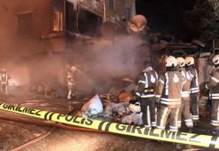 Avcılar'da, çorap atölyesi alev alev yandı