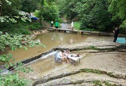 Turizmde ilçe halkının yüzünü güldüren şelale