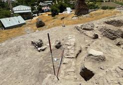 Tadım Kalesi ve Höyüğü'nde yeni buluntular