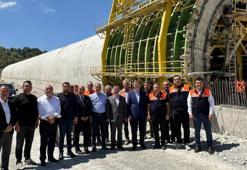 Karadeniz'e ulaşımı hızlandıracak yolun yüzde 83’ü tamam