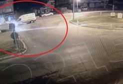 Hafif ticari araç ile ambulans çarpıştı; 5 yaralı