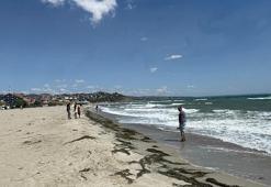 Tekirdağ'da fırtına; eğitim uçuşları iptal edildi, denize girmek yasak