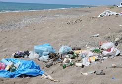 Kumköy Sahili'nde barakalar gitti, çöplük kaldı