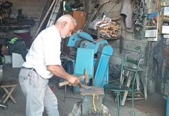 Ocak başında 47 yıldır demir dövüyor