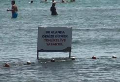 Silivri'de yasağa aldırış etmeden denize girdiler