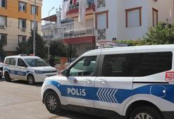 Cezaevinden çıktı, bıçakla eski sevgilisinin evini bastı: 2 yaralı