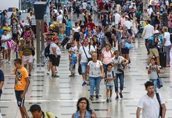Antalya Havalimanı'nda uçak ve yolcu trafiği rekoru