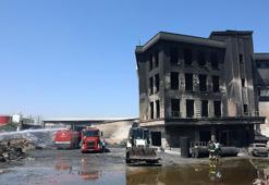 Gaziantep'te yanan geri dönüşüm fabrikasındaki hasar görüntülendi