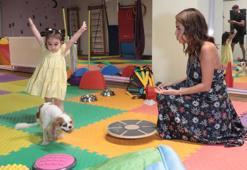 Özel gereksinimli çocuklara hayvanlarla terapi