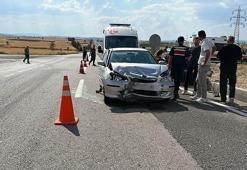 Kütahya’da iki otomobil çarpıştı; karı-koca yaralandı