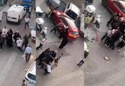 Kağıthane'de komşular park yeri kavgasında birbirine girdi: O anlar kamerada