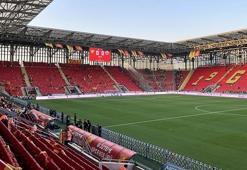 Göztepe'de Gürsel Aksel Stadı büyüyor