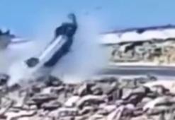 Otomobilin taklalar attığı kaza kamerada; 2 ağır yaralı