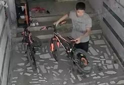 Girdiği apartmanlardan 3 günde 6 bisiklet çaldı